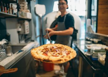 Own a Slice of the American Dream with a Rosati’s Pizza Franchise!