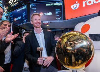 How to Start a $6.5 Billion Business At 21 Years Old: Reddit