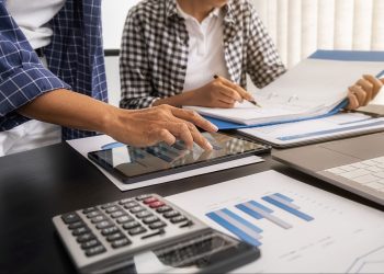 How to Leverage Fintech for Efficient Cash Management