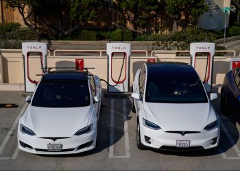 Tesla Ships Over 460,000 Electric Vehicles, Highest All Year