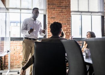 4 Strategies Successful CEOs Use to Navigate Change and Uncertainty