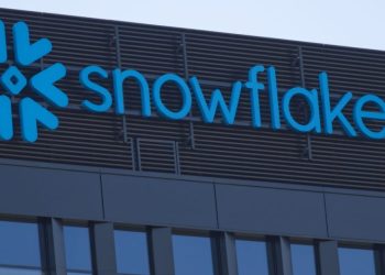 Snowflake opens chat-driven access to enterprise data • The Register