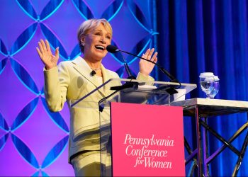 Barbara Corcoran: Entrepreneurs Must ‘Embrace Change’