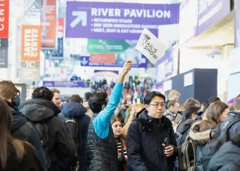 At NRF, 40,000 humans contemplate AI