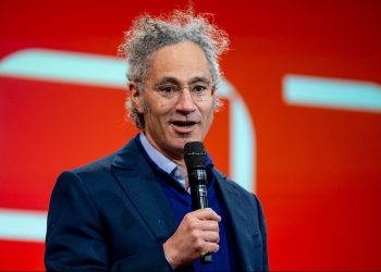 Palantir Launches Recruiting Campaign Saying Skip College