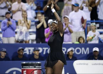 Venus Williams Returns to Tennis to Keep Health Insurance