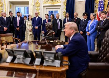 Trump Hosts Zuckerberg, Cook, More at White House Dinner – Musk Was Absent