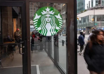 Starbucks hires technology chief from Amazon