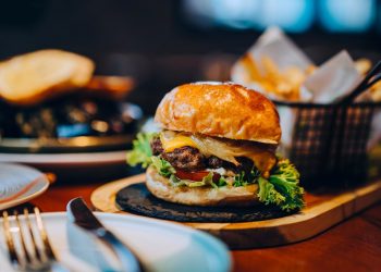 Which Burger Franchise Is Right For You to Buy?