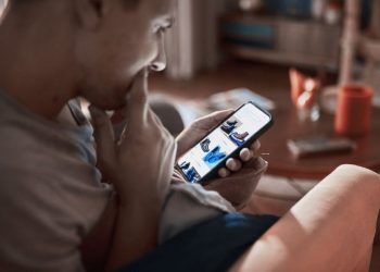Does Your Website Give Customers a Reason to Stay?