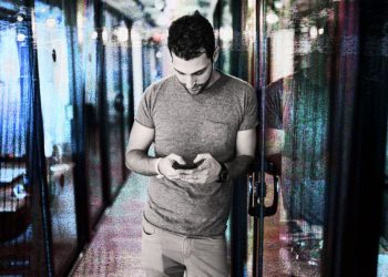 How SMS is Killing Your Leader’s Authority (and what to do to restore it)