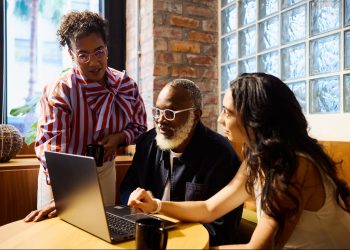 I’ve Mentored People for 20 Years. I Use These 4 Steps to Help Them Advance